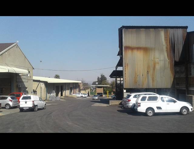 13,500M² WAREHOUSE FOR SALE IN ALBERTON NORTH